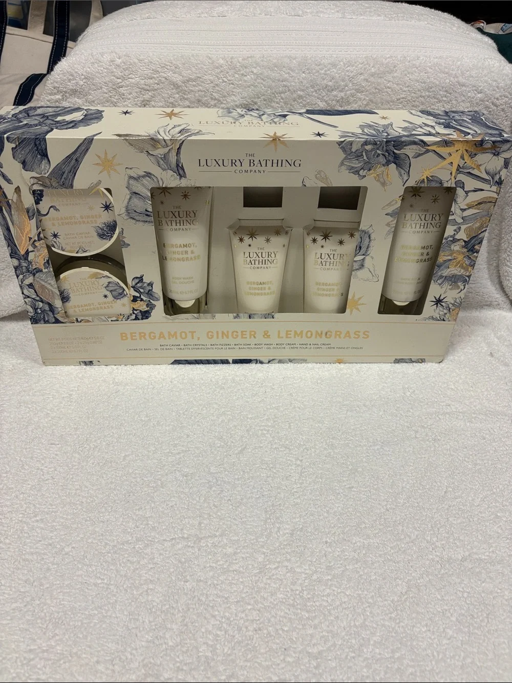 The Luxury Bathing Company Bergamot, Ginger & Lemongrass Gift Set body wash